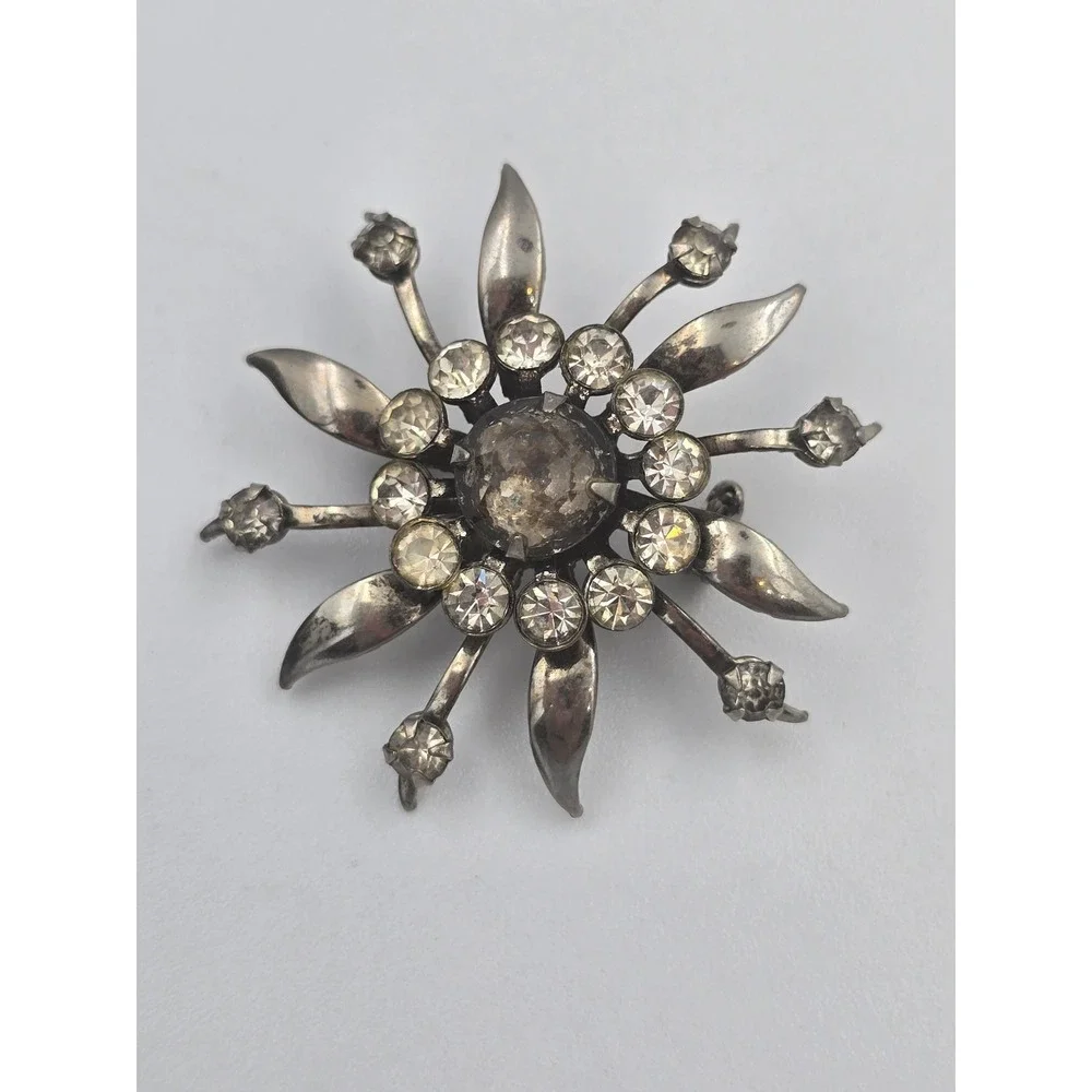 Vintage Starburst Clear Rhinestone Brooch Pin Silver‎ Tone Floral Antique
